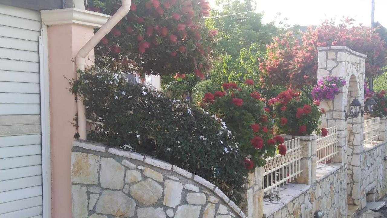 Summer Village House Popi Kanakades Exterior photo